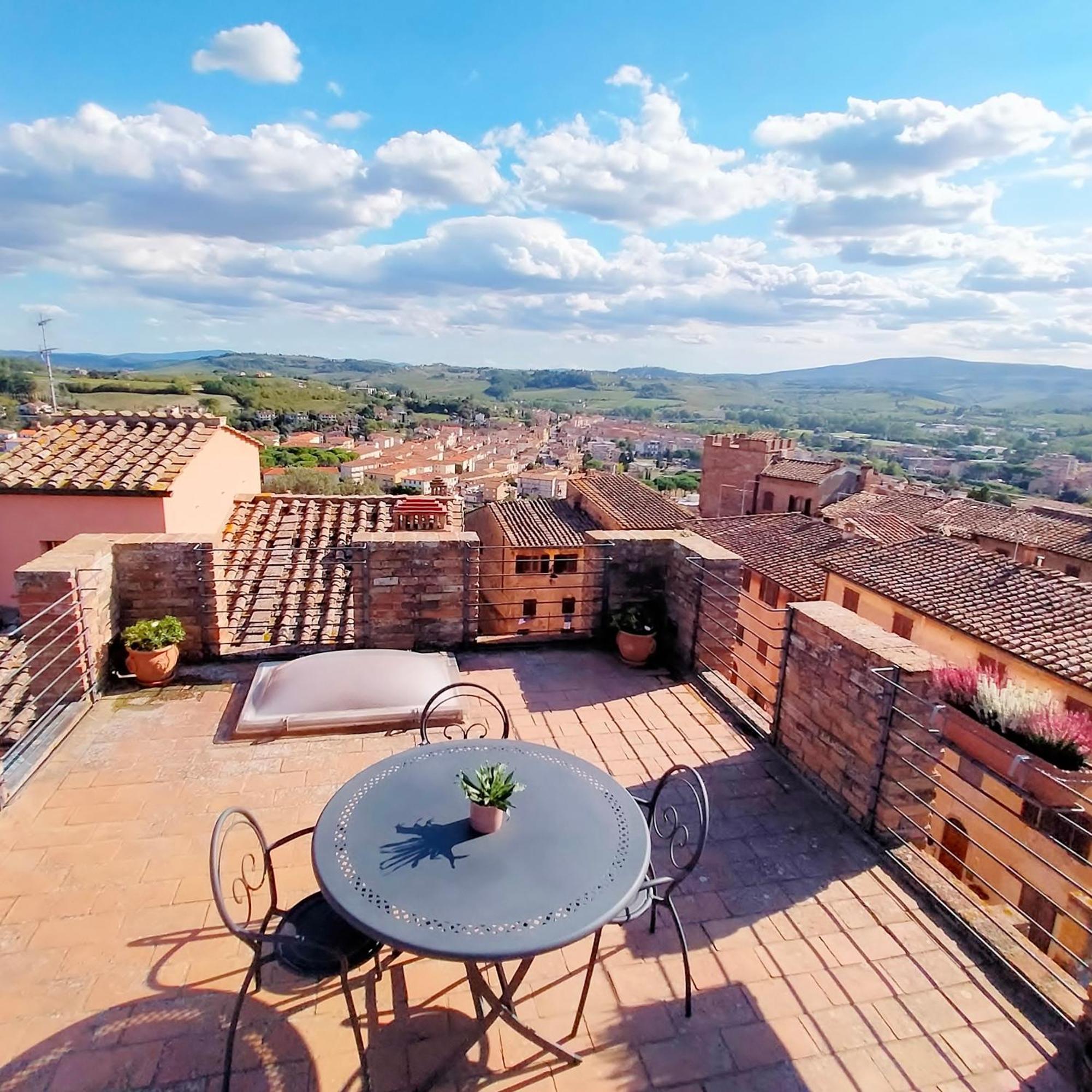 Appartamento Palazzo Stiozzi Ridolfi Certaldo Esterno foto