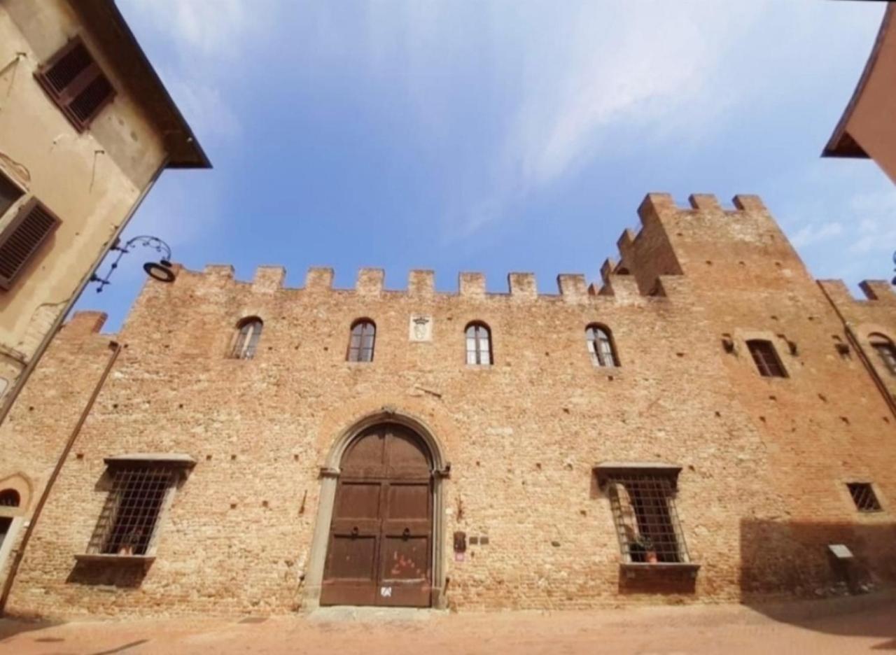 Appartamento Palazzo Stiozzi Ridolfi Certaldo Esterno foto